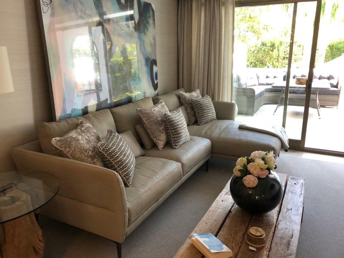 Luxury Apartment In La Isla, Puerto Banus Marbella Exterior photo